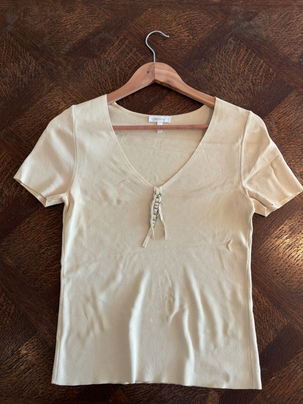 Escada Cream Short Sleeve V-Neck Knit Top with Lace-Up Detail
